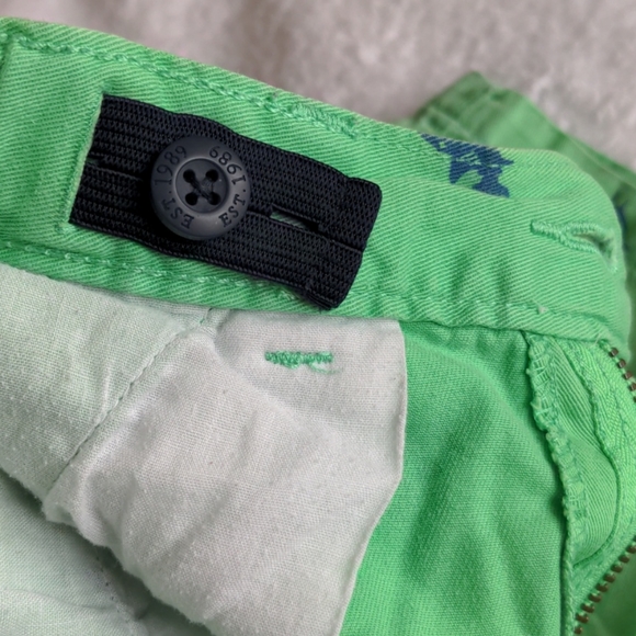 $6/20 Boys short - Picture 3 of 7